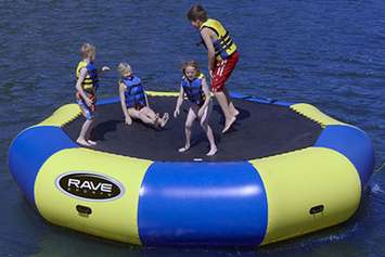 Can-you-use-a-water-trampoline-on-land