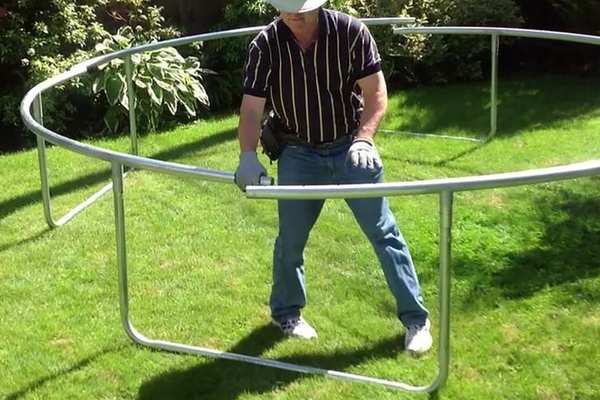 How Hard to Assemble Trampoline 