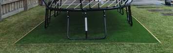 Artificial-Grass-Under-Trampoline