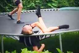 have-you-experienced-upper-back-pain-on-a-trampoline