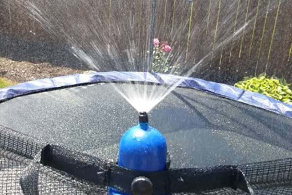 How Long Does a Trampoline Take to Dry? How to Do It Faster