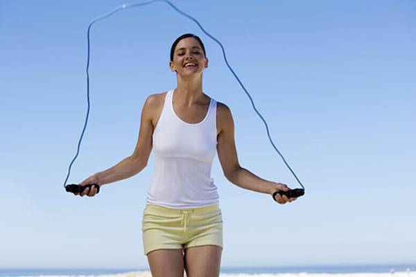 What is Better Jump Rope Or Trampoline 