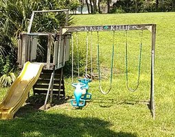 Can-You-Put-a-Swing-Set-on-Uneven-Ground
