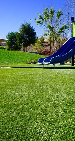 The-Pros-and-Cons-of-Rubber-Turf-and-Sand-for-playgrounds