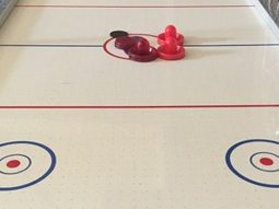 Air-Hockey-Table-Surface-Material